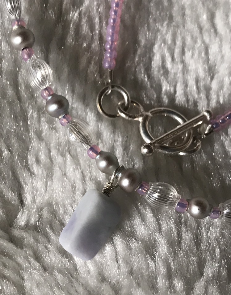 時の旅ⅻ〜糸魚川ラベンダー翡翠とビンテージビーズのショートネックレス〜