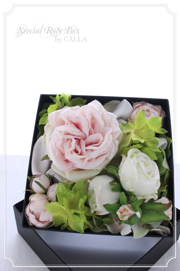 溢れるSpecial Rose box arrangement 4枚目の画像