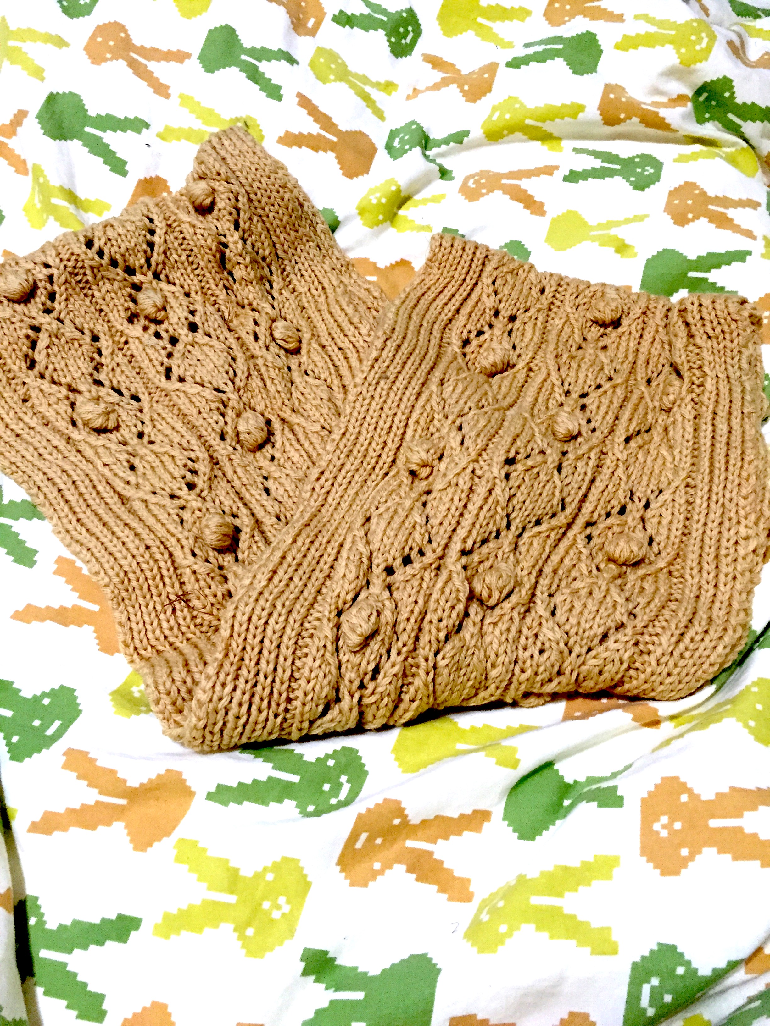 透かし編みスヌード