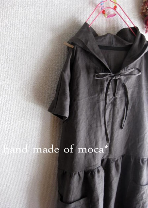 [訂購生產/再次上架] Himoribon連帽連衣裙亞麻★炭灰色前短袖 第1張的照片
