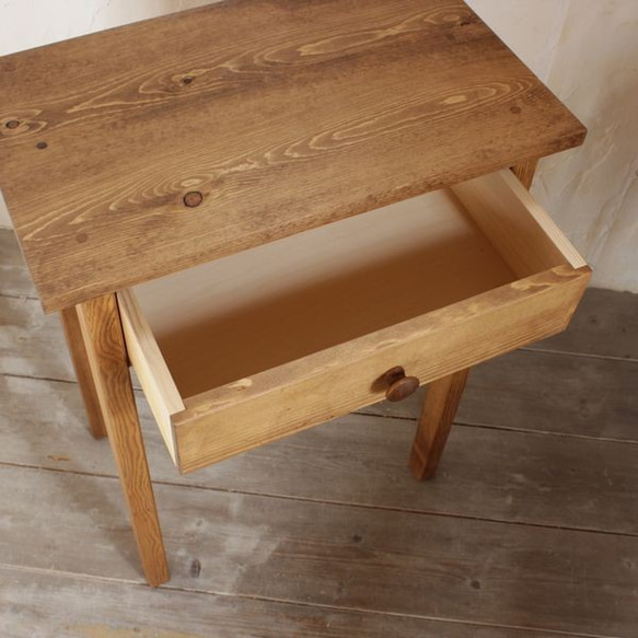 テーブル 木製 ミニテーブル パイン デスク サイド 無垢材 ナチュラル おしゃれ 収納 完成品 コンソール シンプル 4枚目の画像
