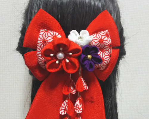 髪飾り　髪飾り赤　リボン赤　薔薇の髪飾り　成人式　卒園式　七五三　つまみ細工 髪飾り 髪飾り赤 リボン赤 卒業式髪飾り 卒園式髪飾り つまみ