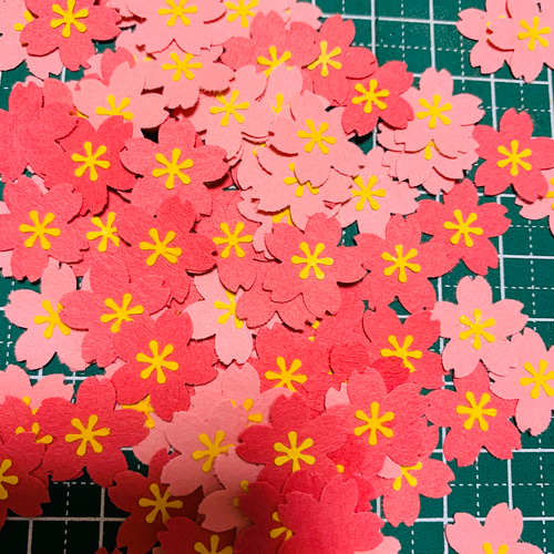 桜クラフトパンチ(200枚) その他素材 ひつじ 通販 8456786｜Creema