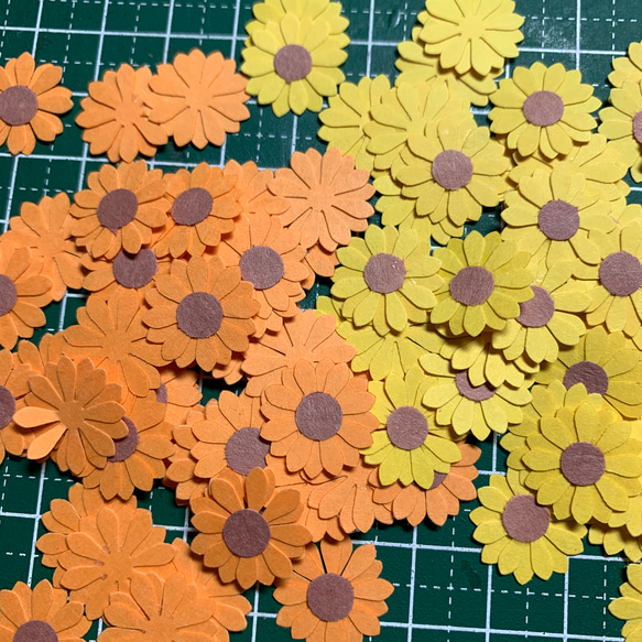 クラフトパンチひまわり(50枚×2色) その他素材 ひつじ 通販 9718671