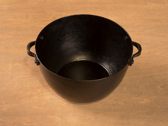 7英寸Real Classic鐵鍋（煮熟的3個），帶蓋“簡單” 第7張的照片