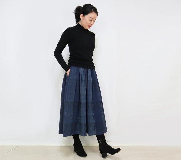 再12☆手織り綿絣ロングスカート、インディゴ縞絣、オールシーズン 3枚目の画像