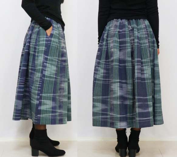 手織り綿縦縞絣ロングスカート、インディゴＸグリーンチェック柄、オールシーズン 8枚目の画像