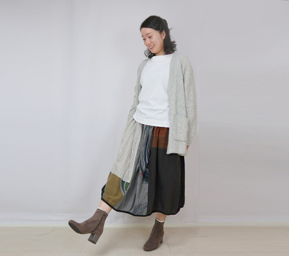 草木染め、手織り綿のパッチワークバルーンスカート、フリーサイズ， 4枚目の画像