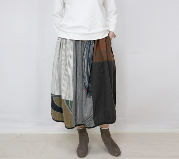 草木染め、手織り綿のパッチワークバルーンスカート、フリーサイズ， 7枚目の画像