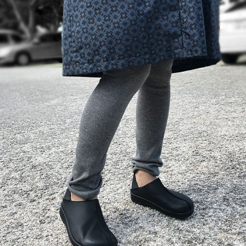 防寒シルクウール素材のふんわりレギンス12分丈、冷え取り、日本製