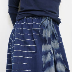 手織り綿絣の変わりロングスカート、インディゴ、オールシーズン 6枚目の画像