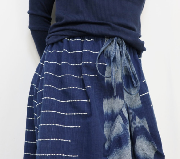 手織り綿絣の変わりロングスカート、インディゴ、オールシーズン 6枚目の画像