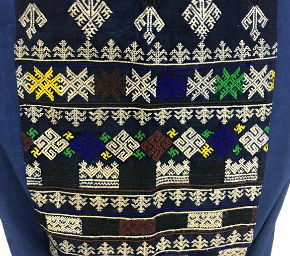 藍染め、手織り綿のロングサルエルパンツ、ヤオ族刺繍付き、オールシーズン可 4枚目の画像