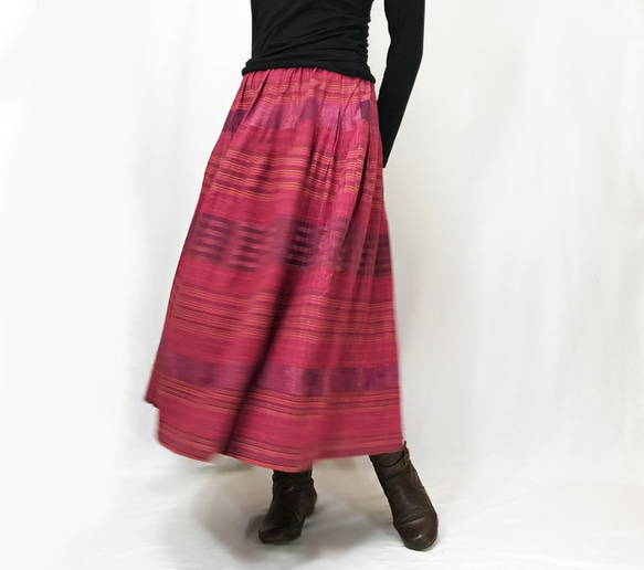 再4★手織り綿絣ロングスカート、茜（あかね）色、オールシーズン 1枚目の画像