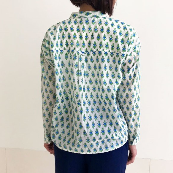 SALE☆彡1点限定体型カバー裾ねじり青花プリント長袖ブラウス 4枚目の画像