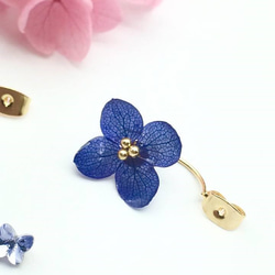 繡球花和蝴蝶施華洛世奇水晶耳環 第4張的照片