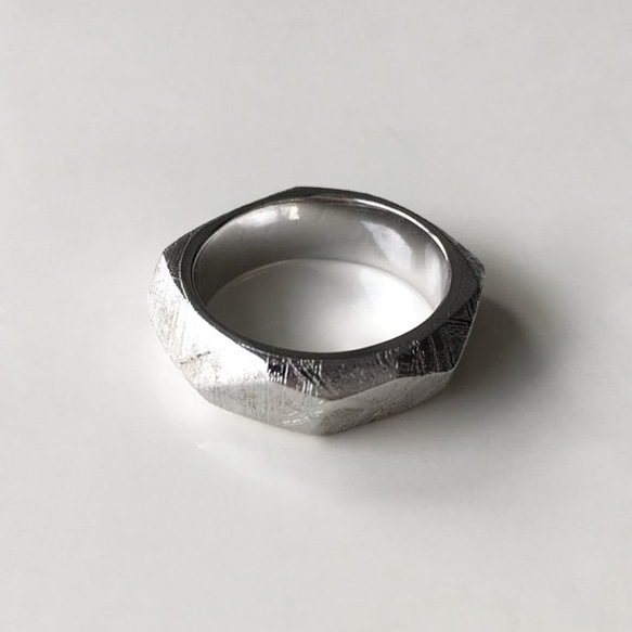 ASPECT - Faceted Angular Cut Meteorite Sterling Silver Ring 5枚目の画像