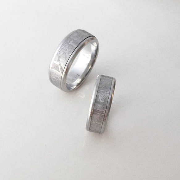 隕石 Beveled Edges Meteorite Stainless Steel Wedding Ring 2枚目の画像