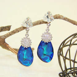 海藍變型蟲水晶垂墬 針式耳環.Jill&Joe獨家手作設計 .施華洛世奇元素 第1張的照片