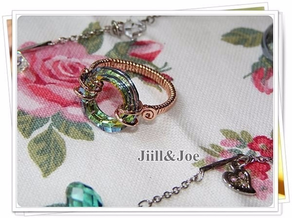 綠寶石甜甜圈水晶 玫瑰金戒指˙Jill&Joe獨家設計 施華洛世奇元素 第3張的照片