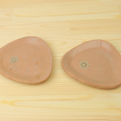 桃色の小皿（２枚セット、現品限り） 1枚目の画像