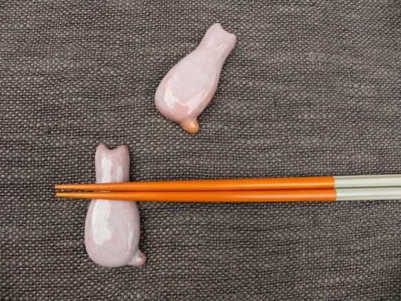 ねこ箸置き（紫）２客組 1枚目の画像