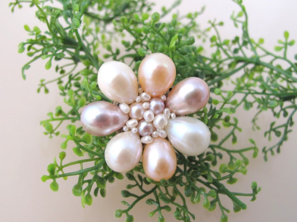 Flower Brooch ~Daisy Pearls~ 1枚目の画像