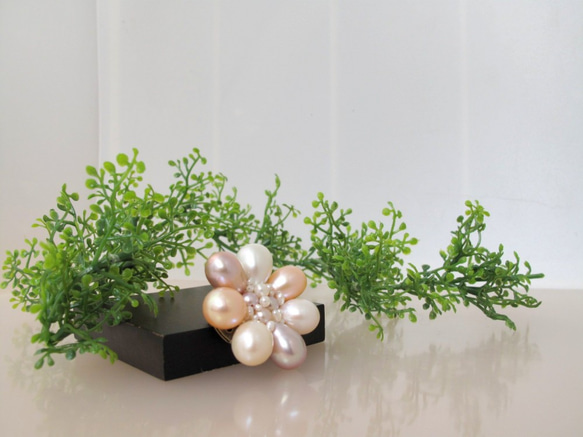 Flower Brooch ~Daisy Pearls~ 3枚目の画像