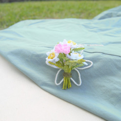 レースかぎ針編み　エーデルワイスとレンゲソウの小さい花のネックレス　925シルバーチェーンアクセサリー　 4枚目の画像