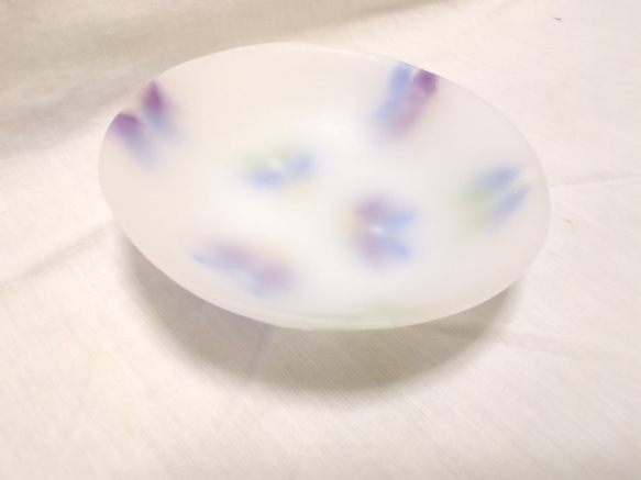 幻のガラス工芸パートドヴェール技法で制作　お花畑のようなサラダボウル小鉢 1枚目の画像