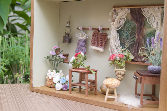 レースかぎ針編み「バラ好きの花束づくり」ミニルーム　ジオラマ　ミニチュア雑貨　小さなお部屋　パートドヴェール　 7枚目の画像