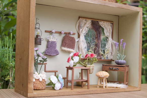 レースかぎ針編み「バラ好きの花束づくり」ミニルーム　ジオラマ　ミニチュア雑貨　小さなお部屋　パートドヴェール　 9枚目の画像