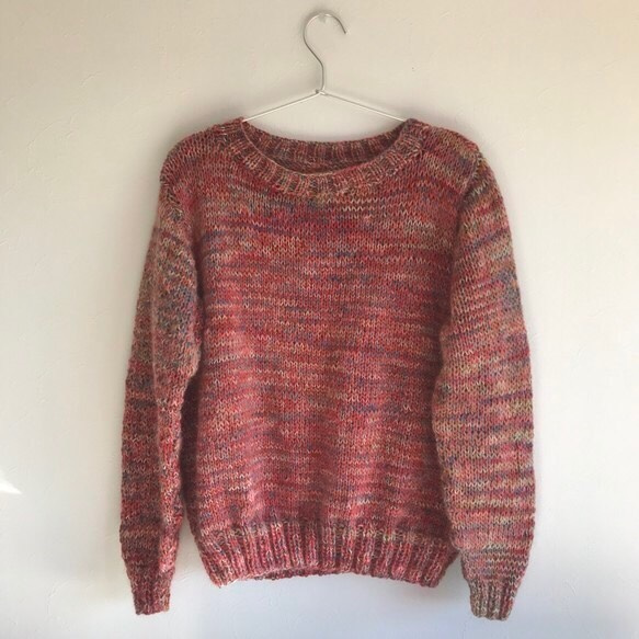 フラミンゴピンクのセーター 2枚目の画像
