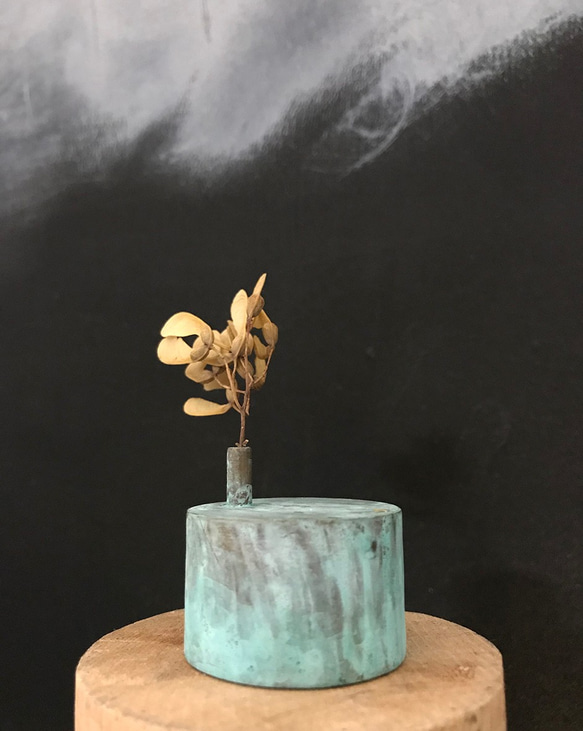 Brass Plant Holder#06B (patina dying) / 一輪挿#06B (染める緑青) 3枚目の画像