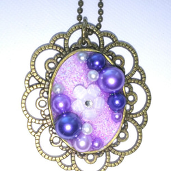 紫パールの葡萄風ネックレス 2枚目の画像