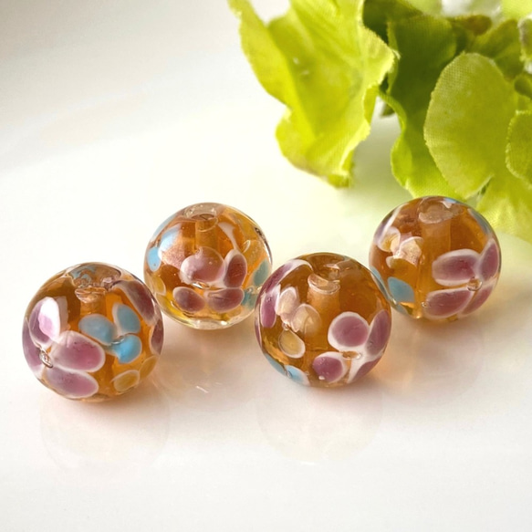 ガラスビーズ 14mm 4個 da656 オレンジ トンボ玉 水中花 花柄