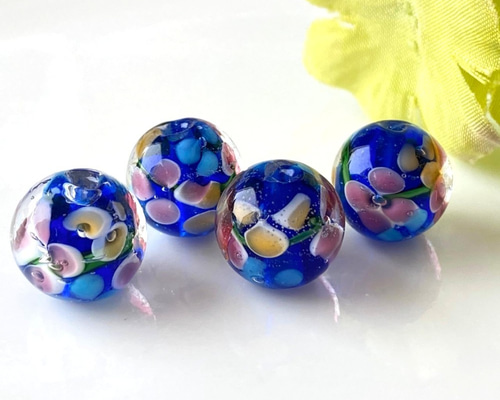 ガラスビーズ 11.5mm 4個 da667 青 トンボ玉 水中花 花柄