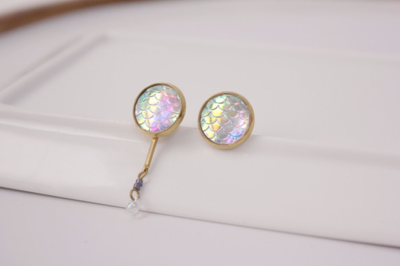 ◆hippie◆ Irised Mermaid Scale Long Chain Earring -WhiteLight 9枚目の画像