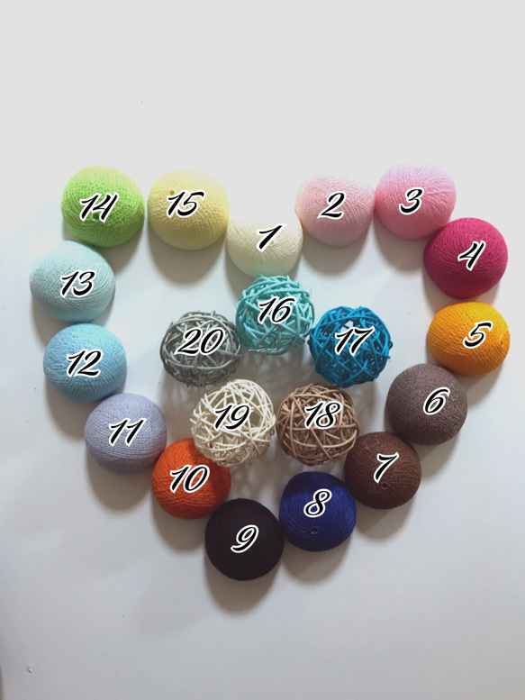 【オーダー】ボールをお好きな色に変更できます！［送料無料］光るガーランドライトのリース 2枚目の画像