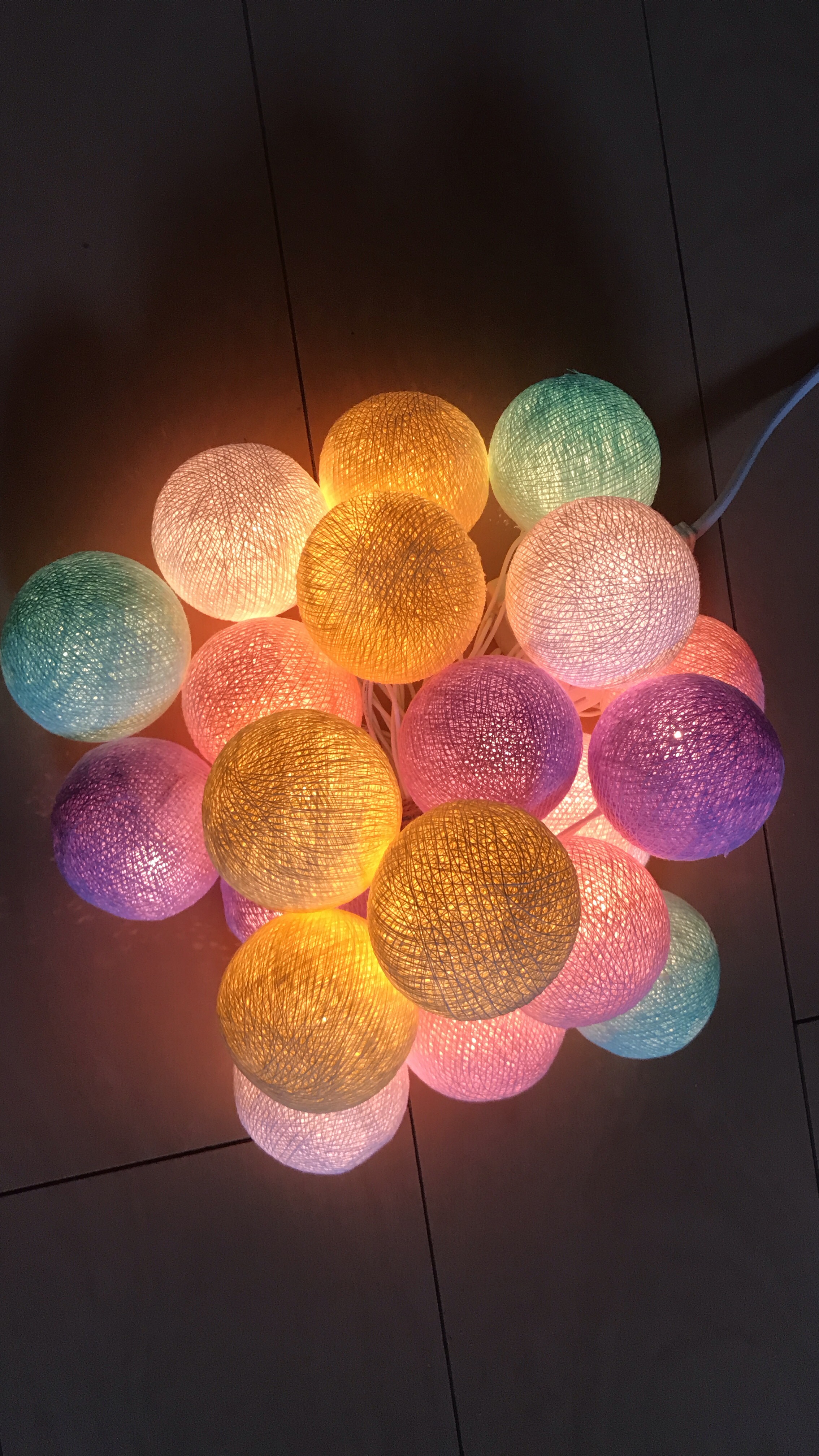 いちごガーランドランプ 受注制作 光る✴︎ガーランドライト20球(コンセント式)／コットン