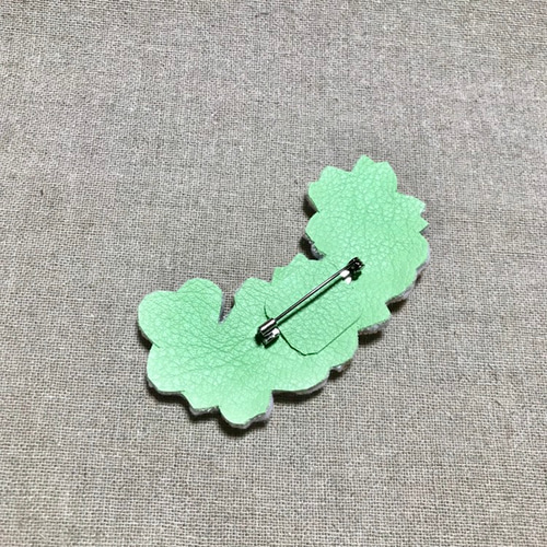 こり 桜 ビーズ 刺繍 ブローチ ハンドメイドアクセサリー こり 桜 ビーズ 刺繍 ブローチ ハンドメイドアクセサリー こり