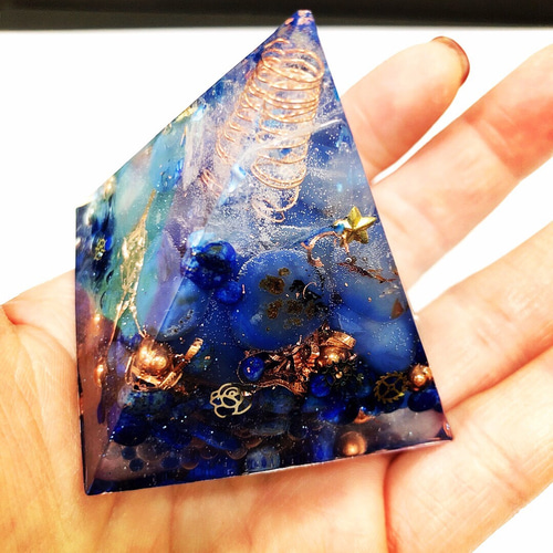 奧剛石（月光下的靛藍海洋）-青金石/藍瑪瑙（售出） 立體・雕塑Baroque