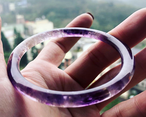 アテナ」天然アメジスト爽やかブレスレット バングル・リストバンド