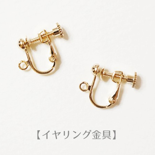 千代紙】折り鶴ピアス サーモンピンク 小花柄 ピアス（スタッド・一粒