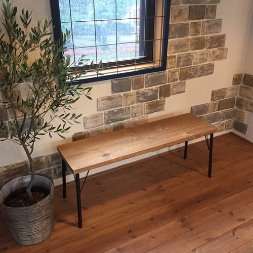 スペイン製 パイン材 カントリー家具 テーブル 天板タイル装飾 彫刻 スペイン製 パイン材 カントリー家具 テーブル 天板タイル装飾 彫刻