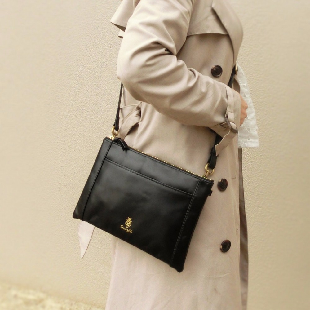 【Pure】レザーポシェット