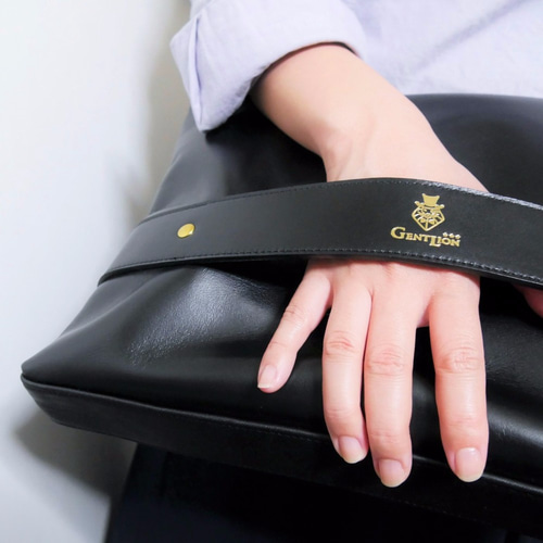 Extend+】2WAYレザークラッチバッグ 黒 クラッチバッグ