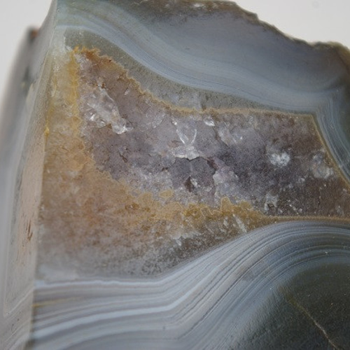 縞瑪瑙 (しまめのう) / Banded Agate (バンデットアゲート) 原石