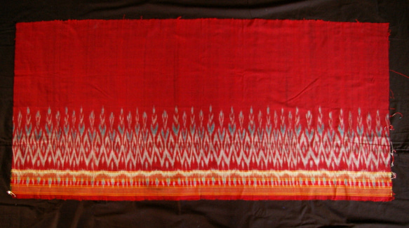 ラオスの織物 手織り布 朱色 綿 78㎝×161㎝ 8枚目の画像