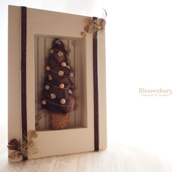 ブラウンフェザーのクリスマスツリーwith white フレーム 4枚目の画像